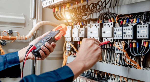 Best Home Electrical Repair  in Oakwood, GA